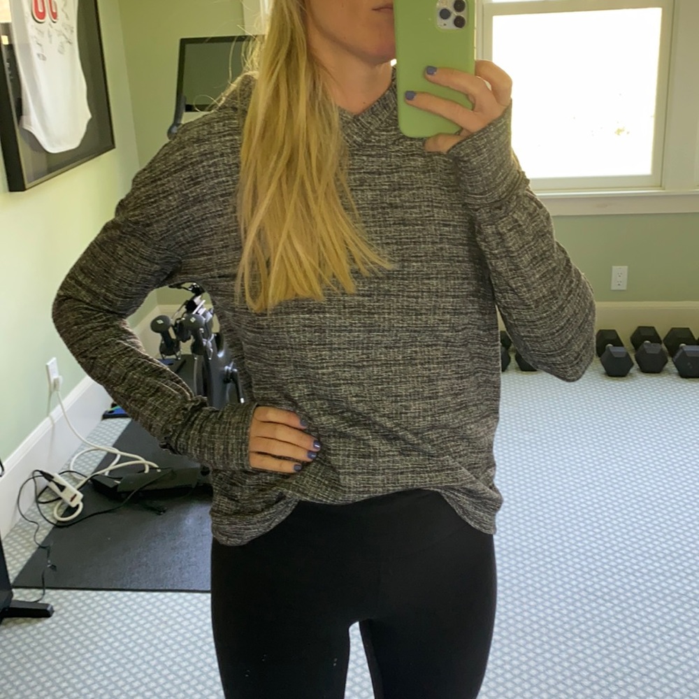 Lululemon hooded shirt size 8